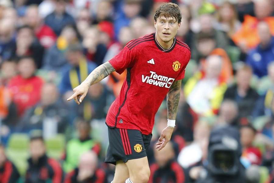 Eintracht Frankfurt set to make big investment in Man Utd defender Lindelof