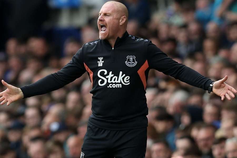 Everton board decide on Dyche's future before facing Villa - Paul Vegas