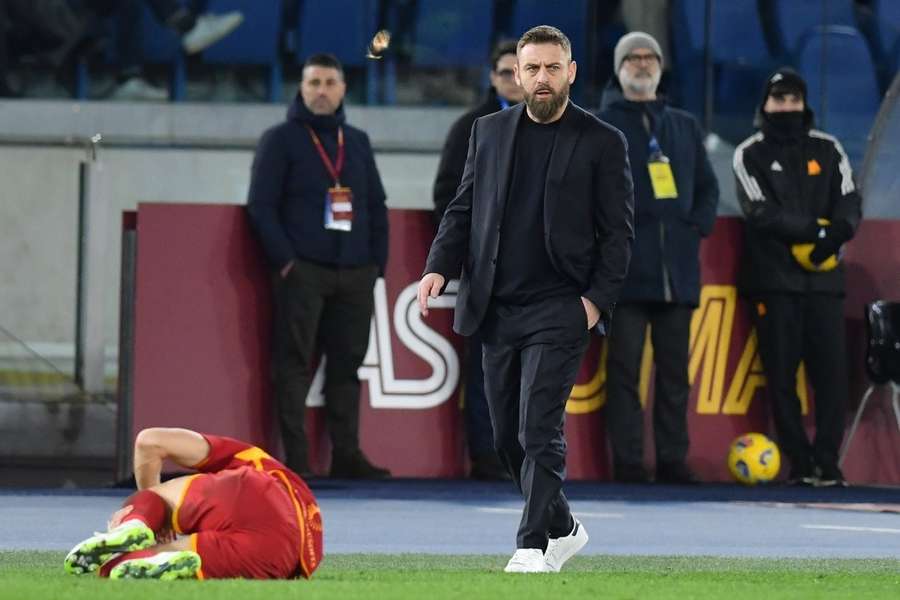 Cosmi criticizes Roma owners for De Rossi dismissal, calls decision a disgrace