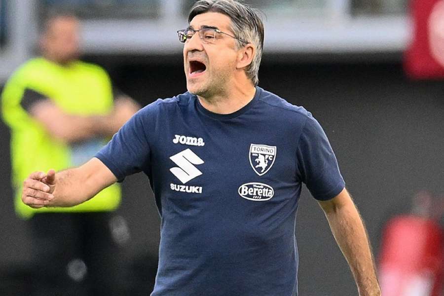 Roma coach Juric praises De Rossi's leadership and player support