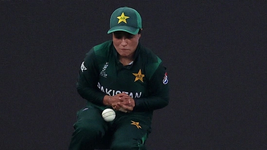 World Cup champion shocked as Pakistan miss 8 catches against New Zealand, eliminate India from Women's T20 World Cup