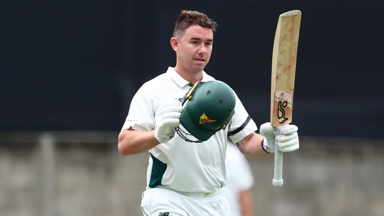 Rain-hit 9.1-over day sees Doran century shine