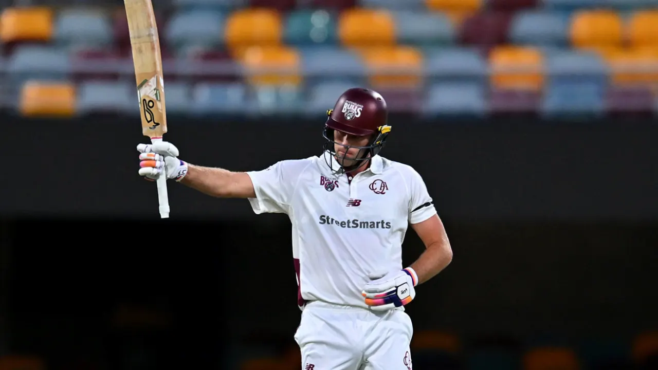 Harris Steps Up to Keep Game Even as Bartlett Extends Queensland's Lead