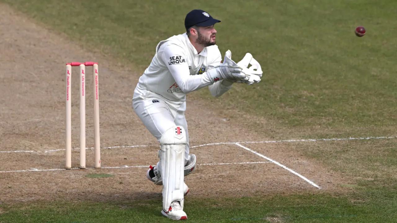 England confirm Ollie Robinson selection as Test wicket-keeping cover